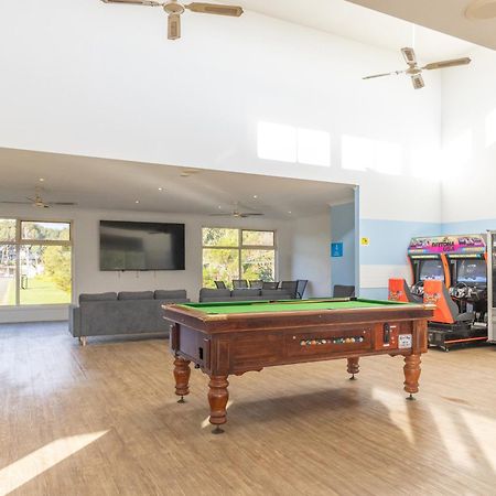 Nrma Warrnambool Riverside Holiday Park ภายนอก รูปภาพ