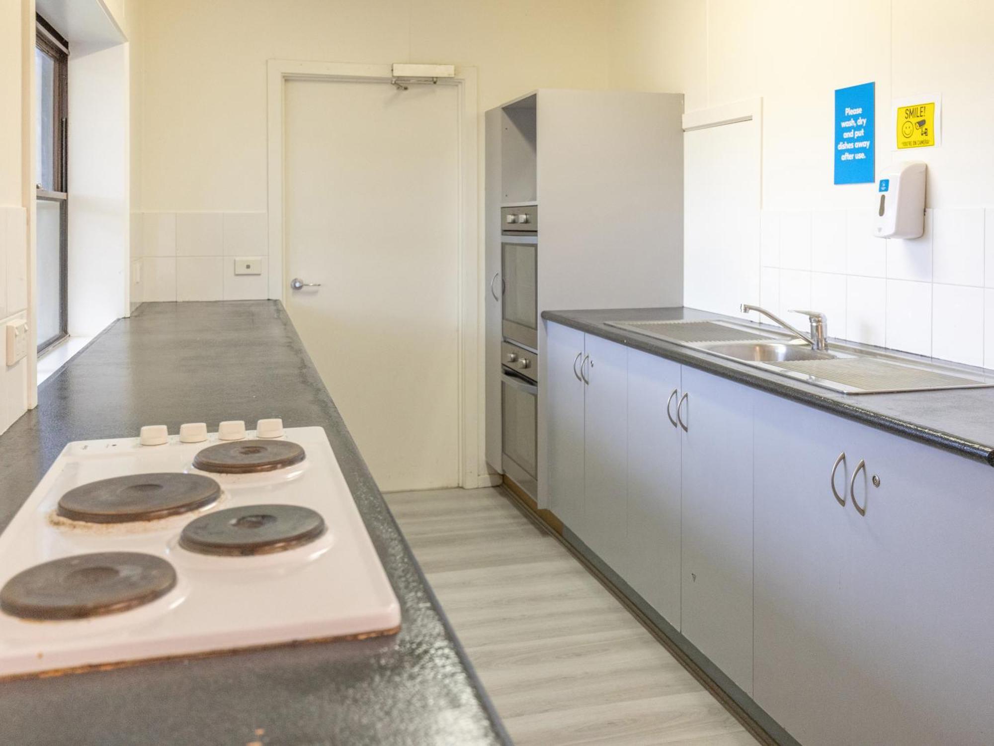 Nrma Warrnambool Riverside Holiday Park ภายนอก รูปภาพ