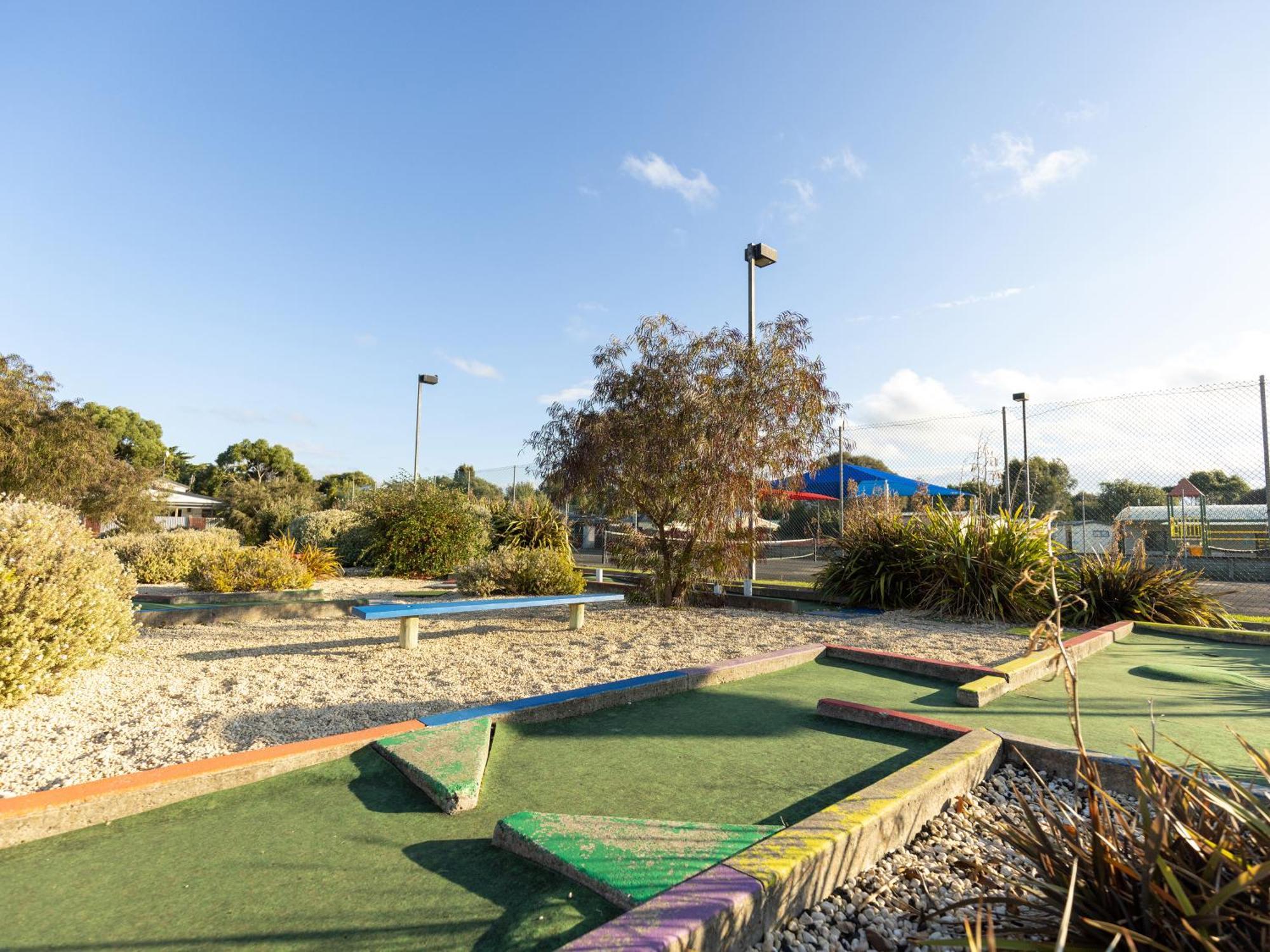 Nrma Warrnambool Riverside Holiday Park ภายนอก รูปภาพ