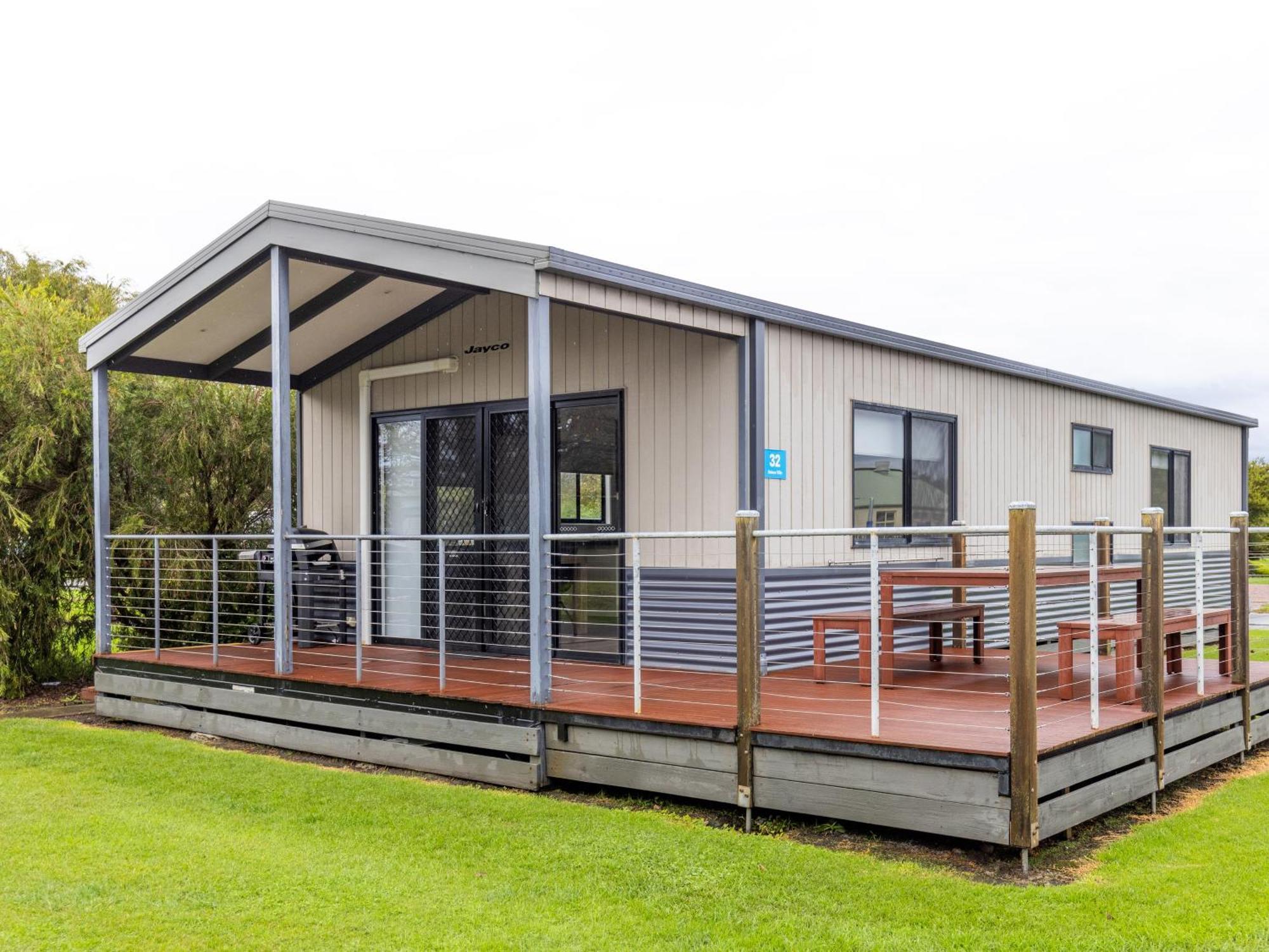 Nrma Warrnambool Riverside Holiday Park ห้อง รูปภาพ