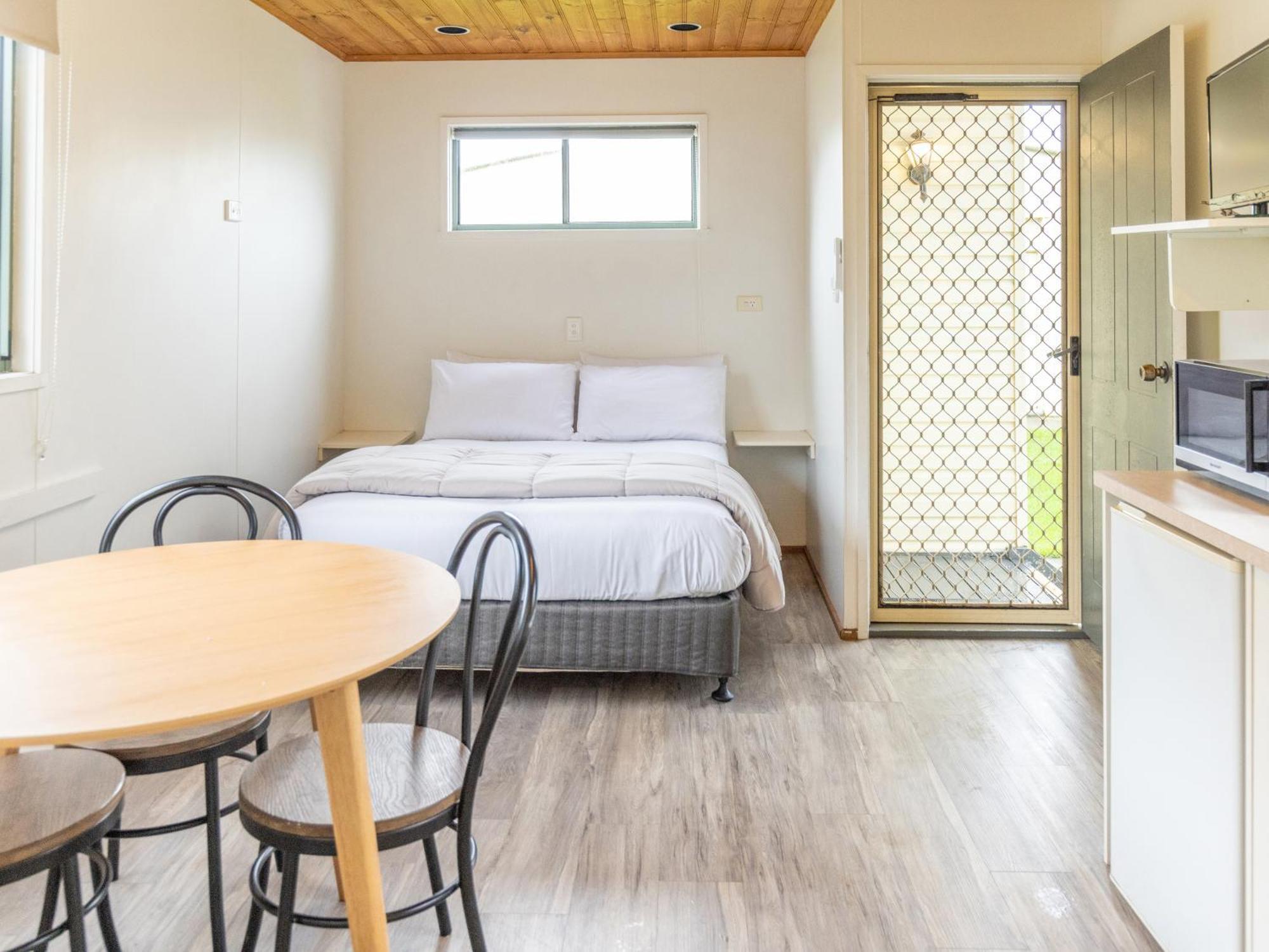 Nrma Warrnambool Riverside Holiday Park ห้อง รูปภาพ