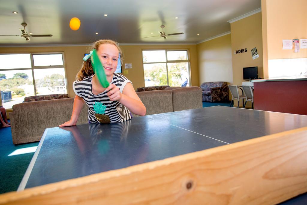 Nrma Warrnambool Riverside Holiday Park ภายนอก รูปภาพ