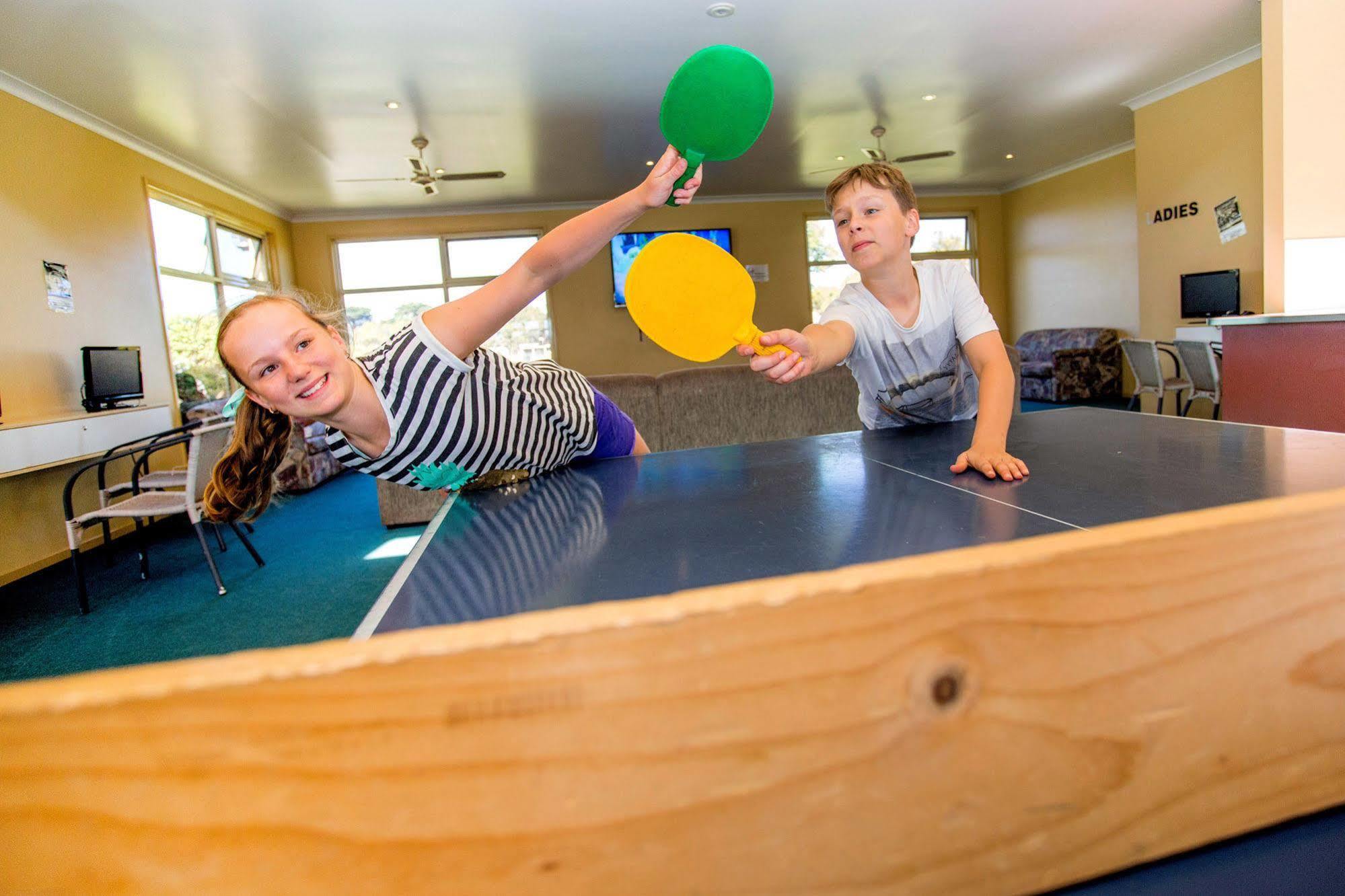 Nrma Warrnambool Riverside Holiday Park ภายนอก รูปภาพ