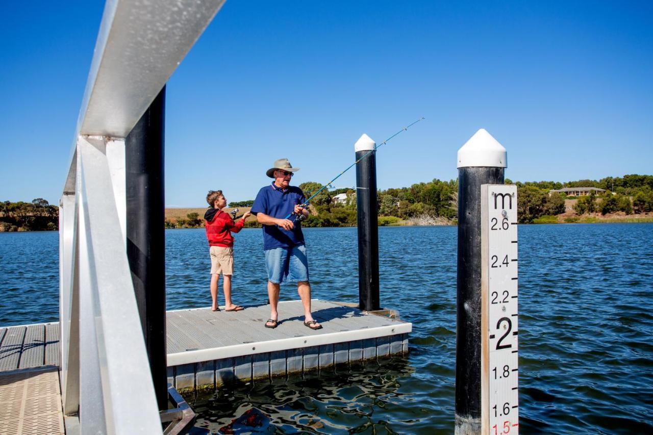 Nrma Warrnambool Riverside Holiday Park ภายนอก รูปภาพ